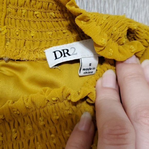 Yellow Mock Neck Tank Top - Picture 3 of 5